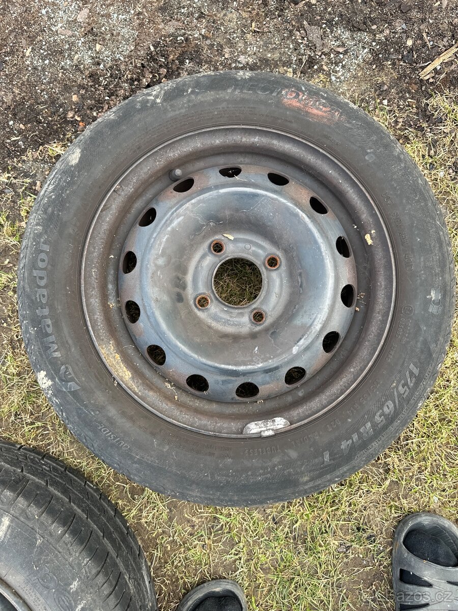 Kola s pneumatiky 175/65 R14 - 12