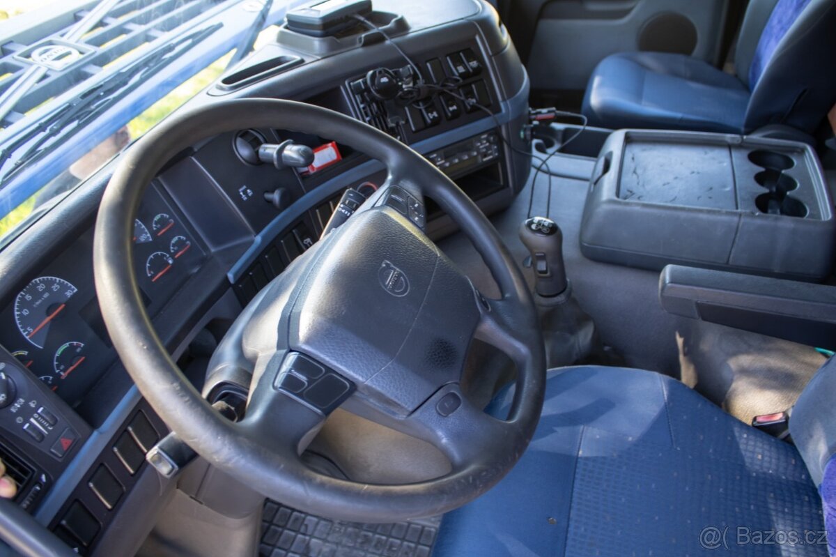 Volvo FM 44T ťahač 4x4 - 12