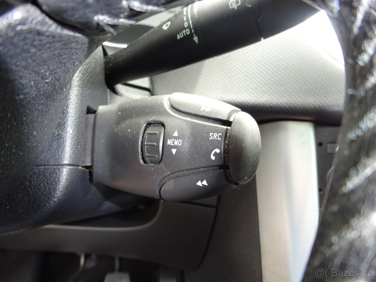 Peugeot 207 1,6 HDI - 12