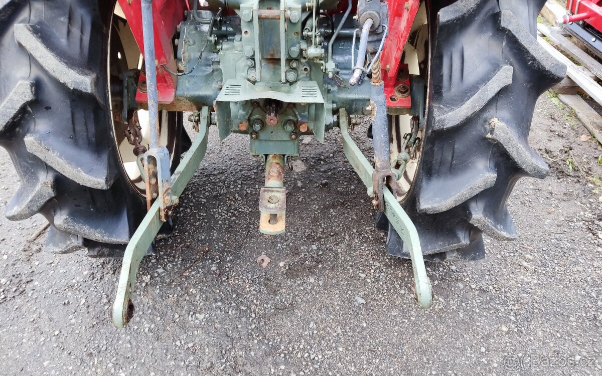 Malotraktor Yanmar + jednoradličný pluh - 12