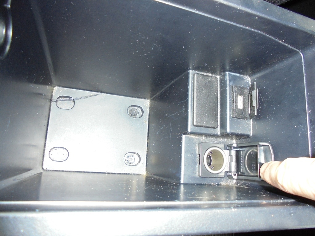 Mitsubishi ASX 1,6 Mivec, 1. majitel, dvě sady kol, r.v. 09/ - 12