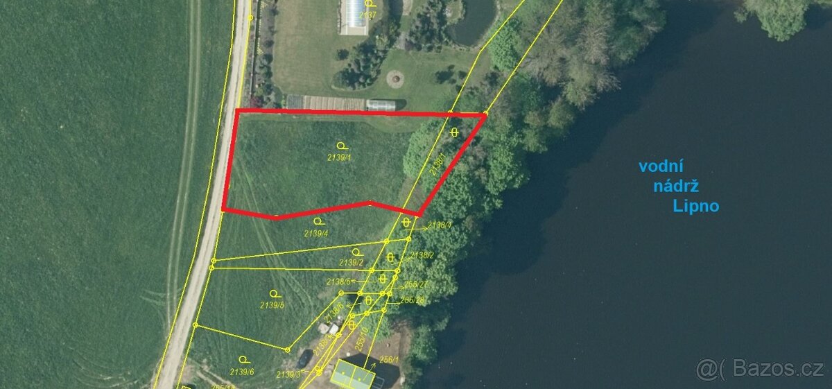 Pozemek přímo u jezera nedaleko Frymburku - 12