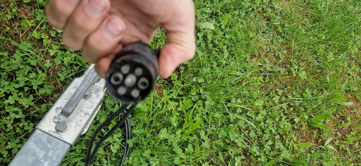 Přívěsný vozík, kára s plachtou - nová STK - 12