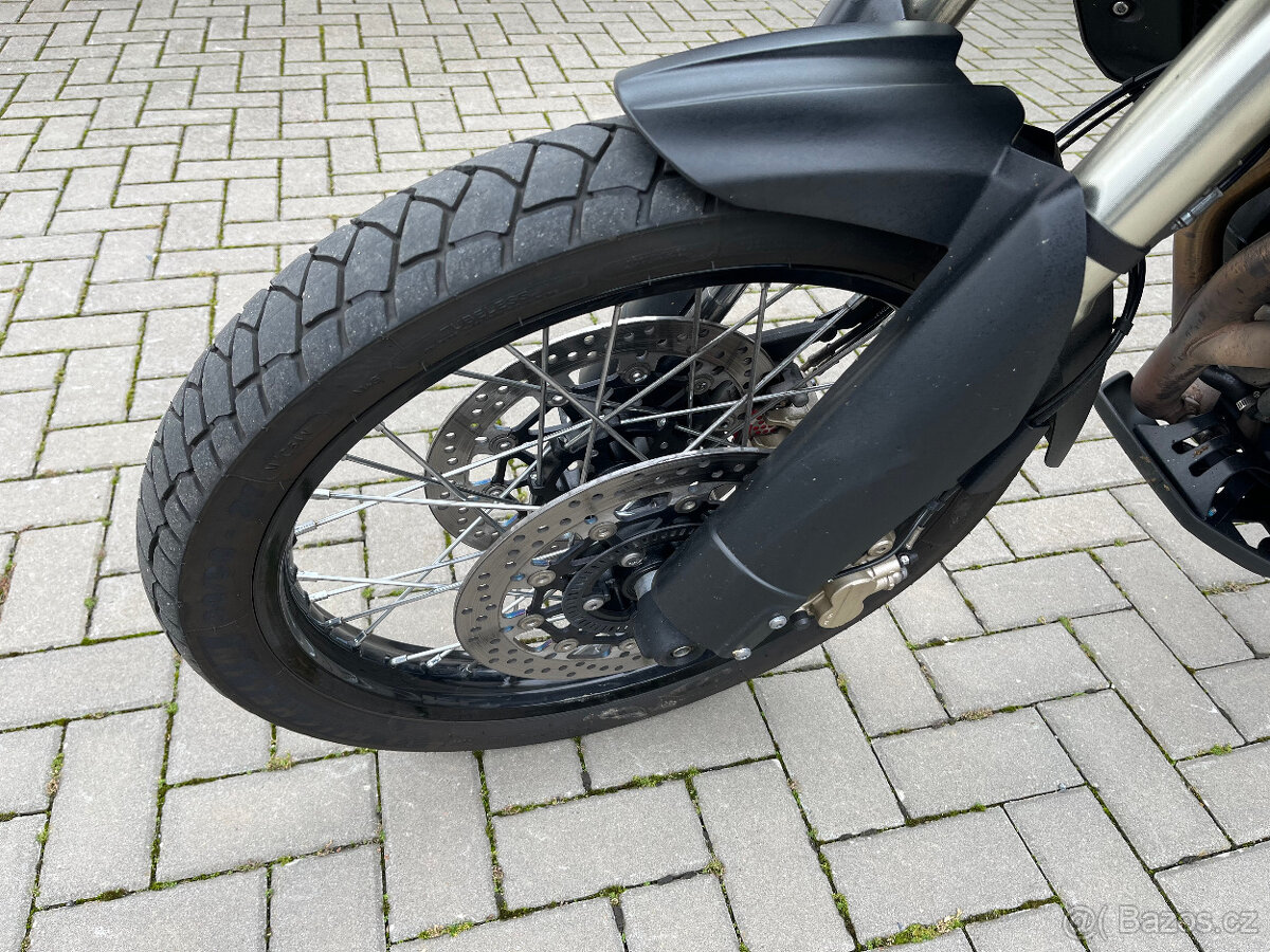 Triumph Tiger 800 XC 2012 - 12