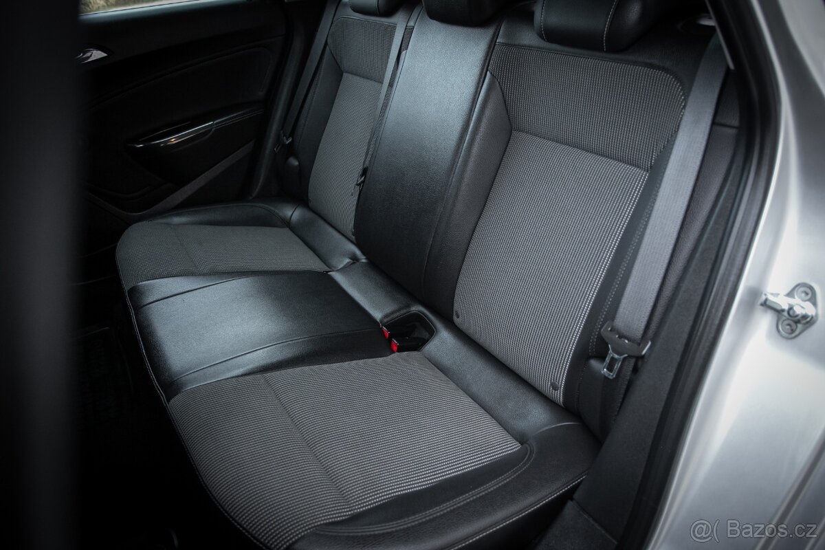 Opel Astra 1.6 85kW - 12