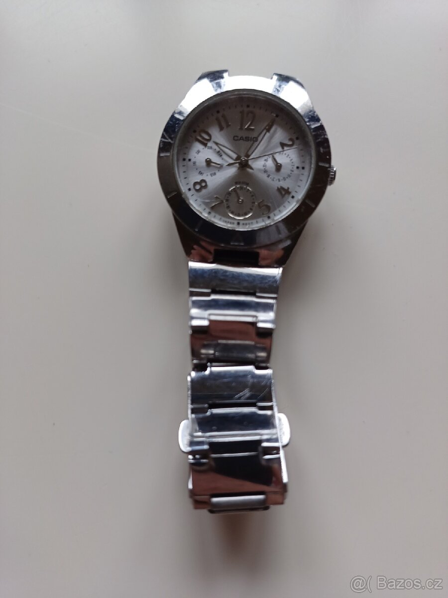 Dámské hodinky Casio - 12
