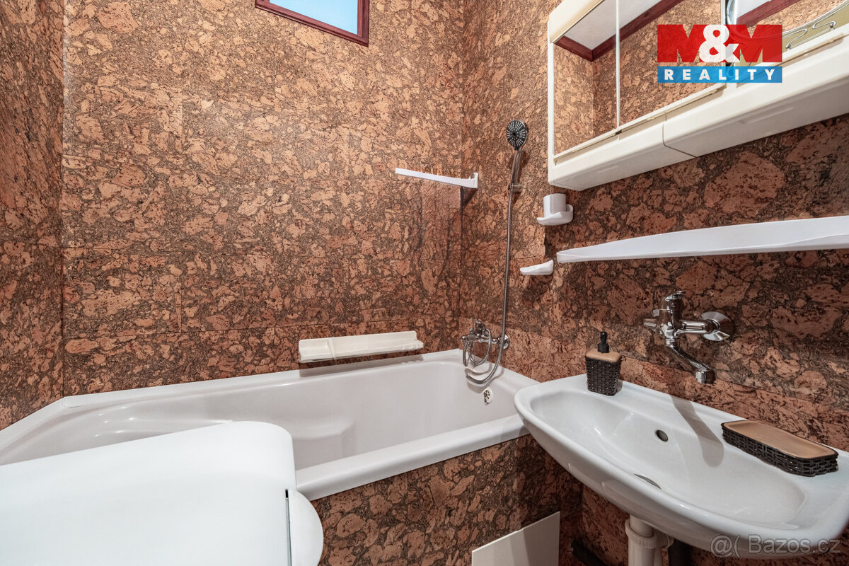 Prodej bytu 4+1, 75 m², Podbořany, ul. Alšova - 12