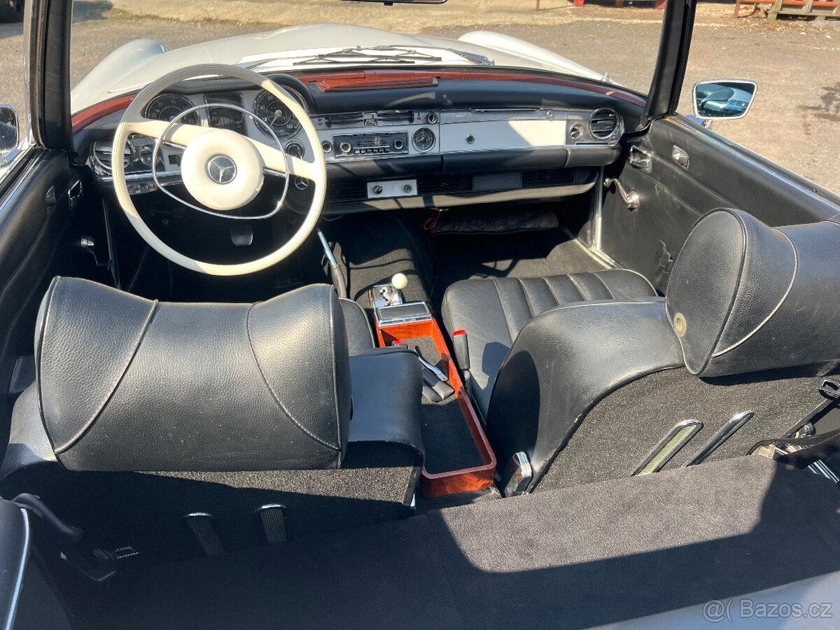 Mercedes 280 SL - 12