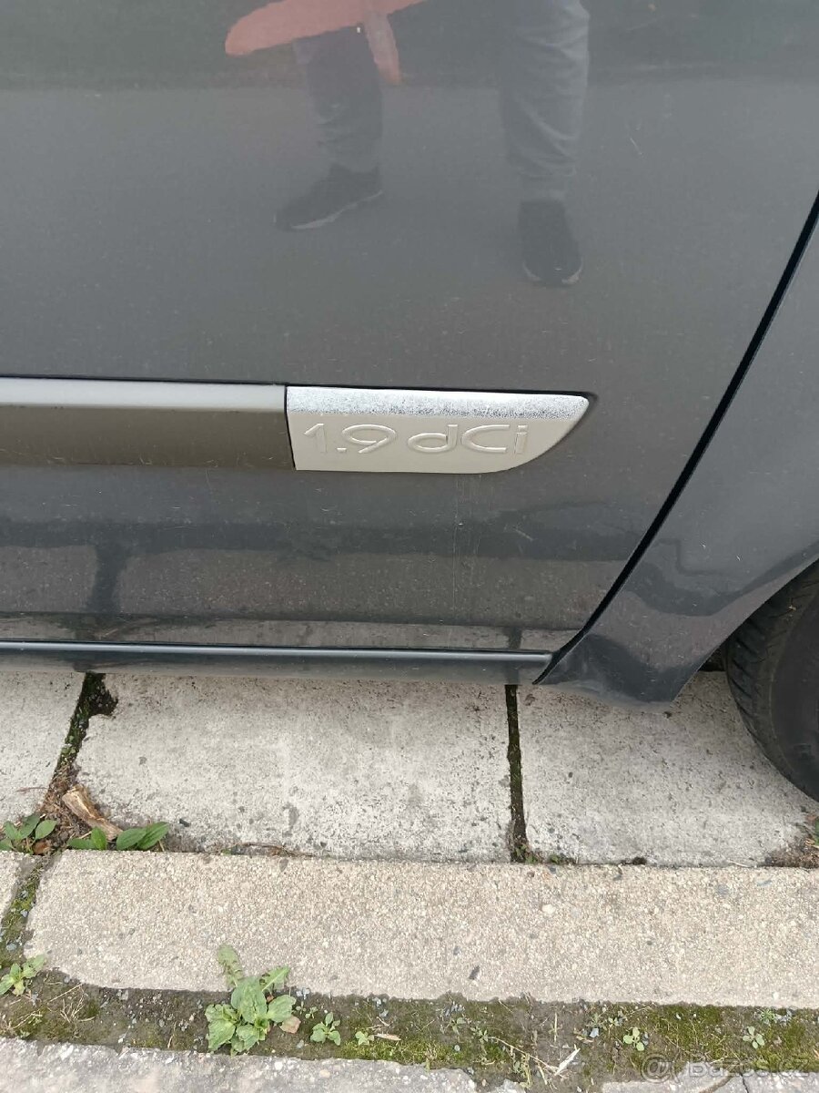 Renault Megane 1.9dci - 12