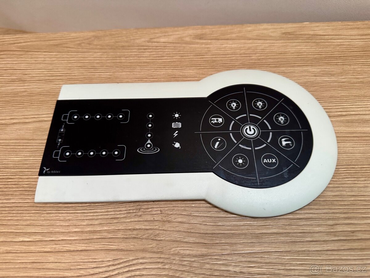 OBYTNÉ AUTO RIMOR SEAL 5 2019 najeto 59 600km odpočet DPH - 12