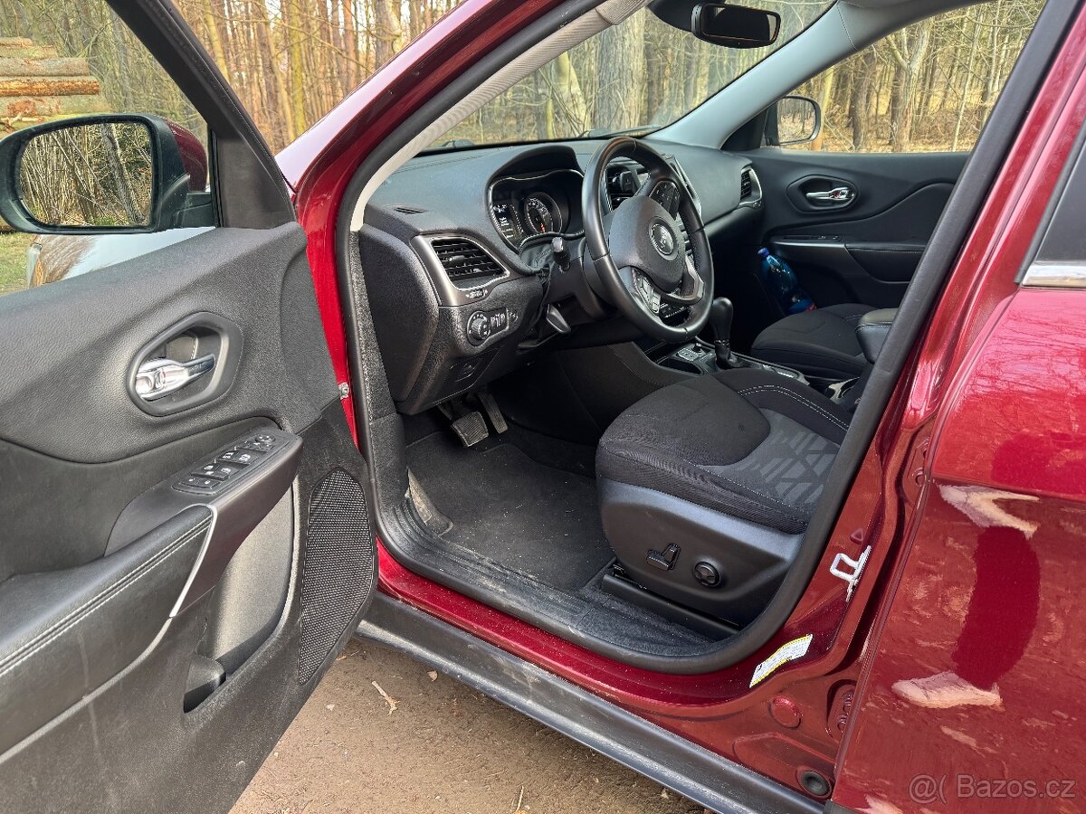 Jeep Cherokee 2.2l 143kw - 12