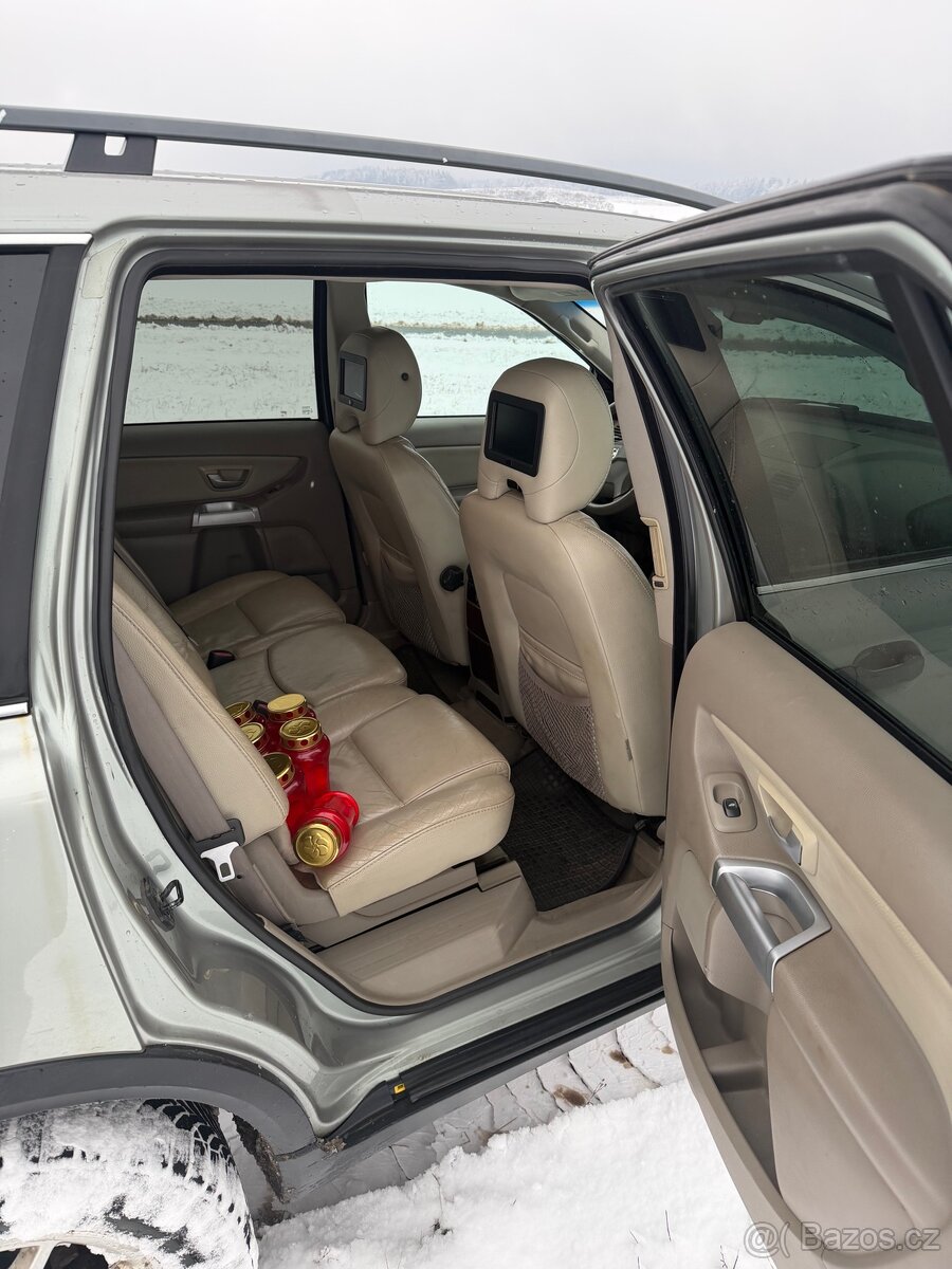 Volvo XC90 2.5T LPg - 12