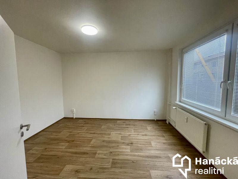 Pronájem, Byt 3+1, 70m2, Višňovce, Hulín - 12