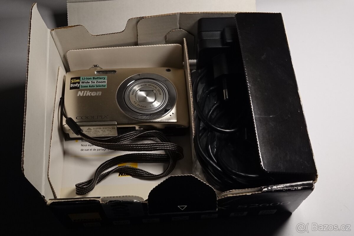 Nikon Coolpix S2600 - 12