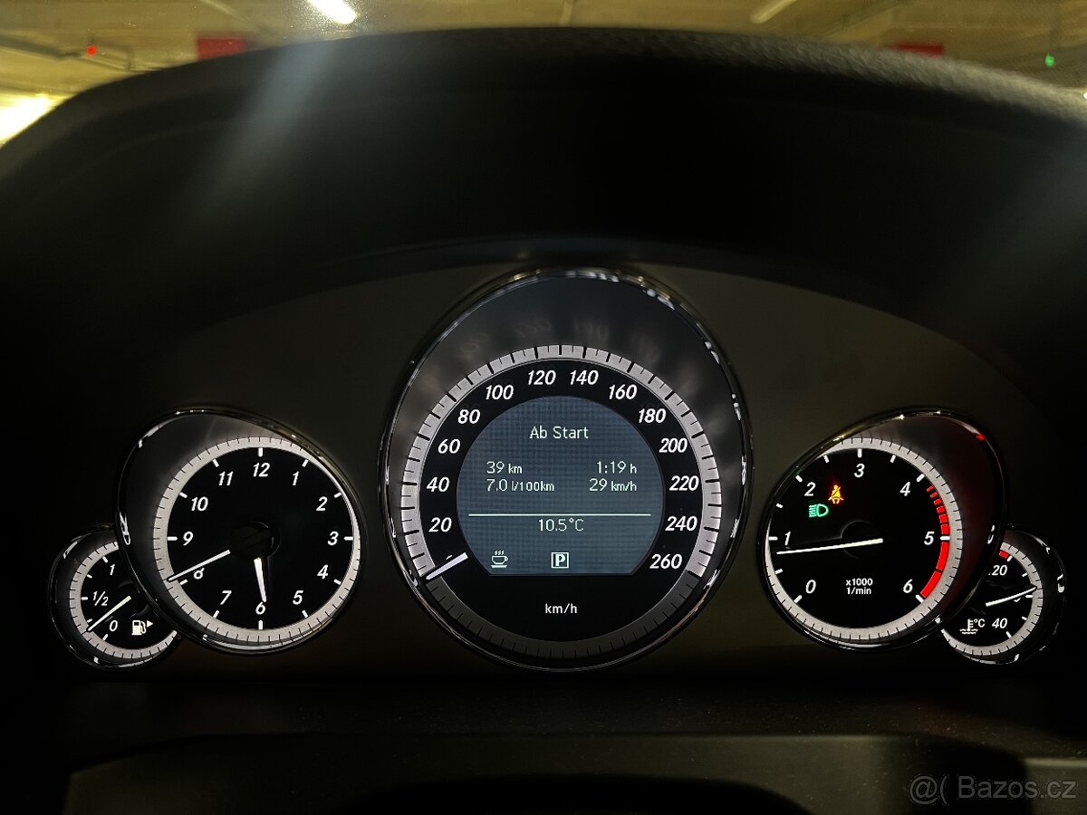 Mercedes-Benz E 220 CDI coupé - 12