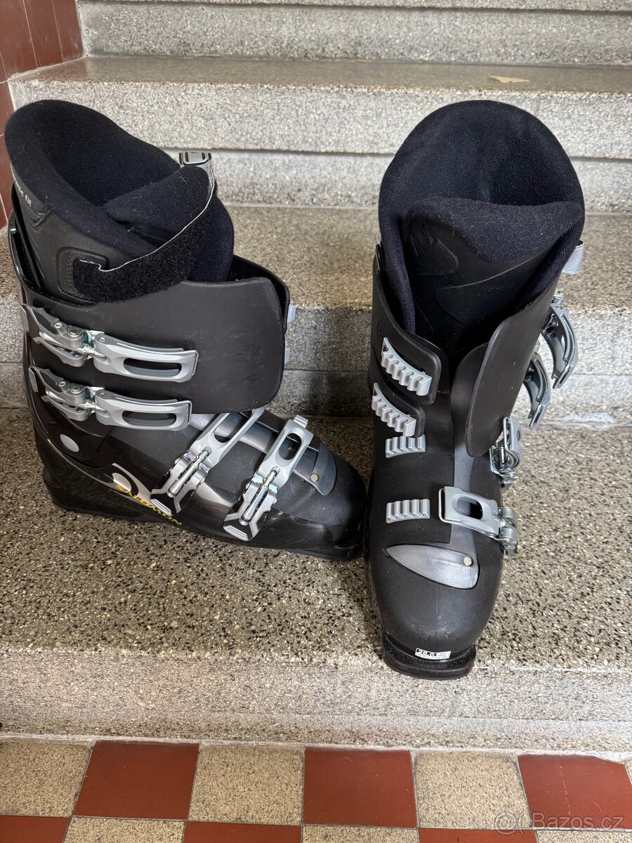 Lyže Volki+prislusenstvi - 12