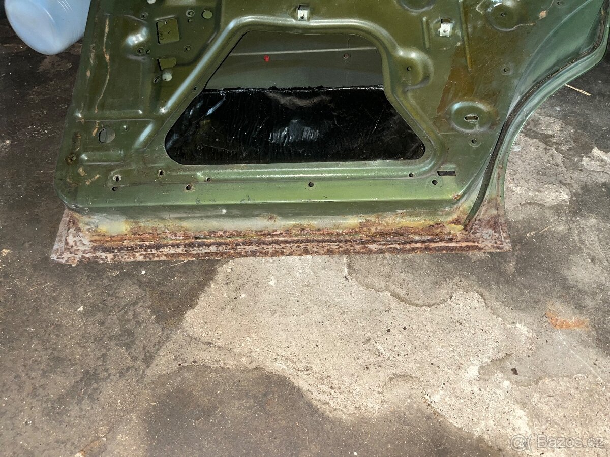 W123 komplet dveře - 12