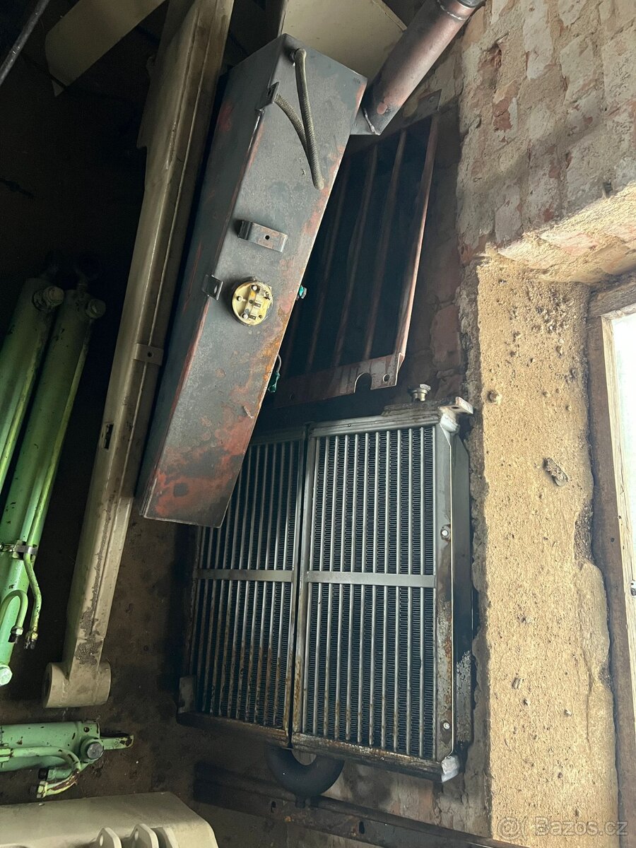 Locust 750 - 12