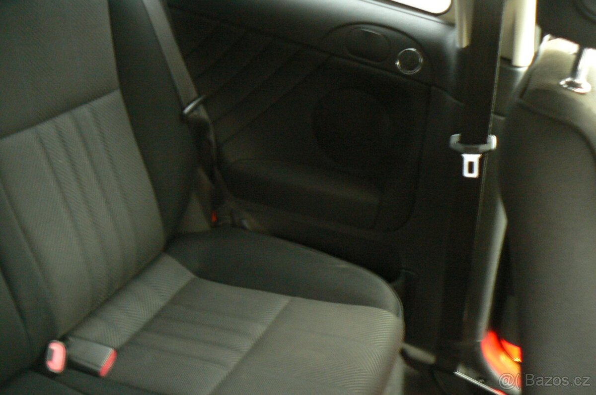 Alfa Romeo 147 1.6 -2006 -3. dveř. - 12