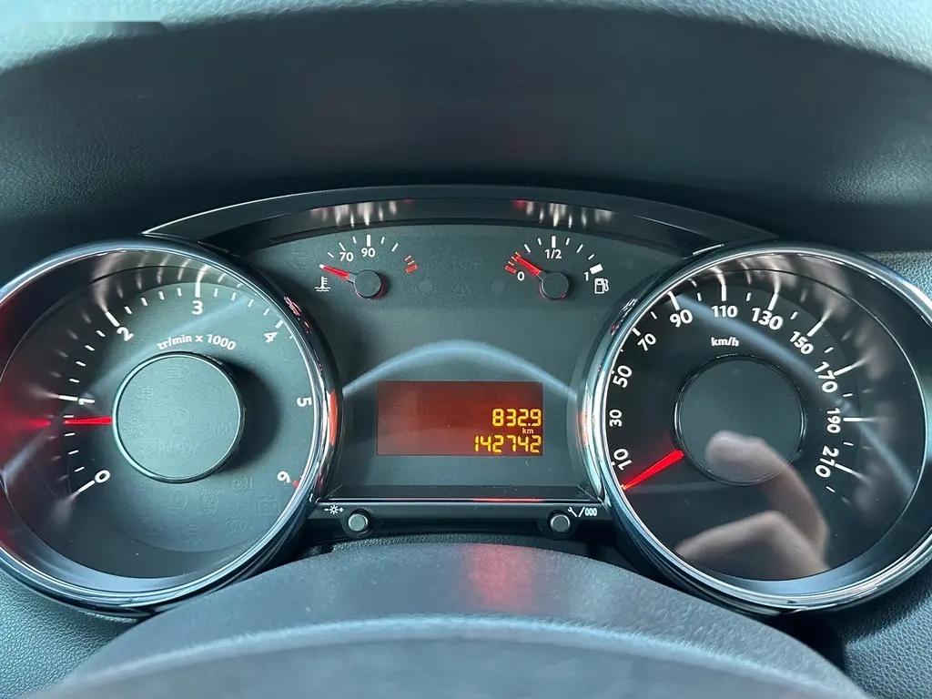 Peugeot 5008, 2.0 HDI 110KW 7 MÍST,NAVI - 12