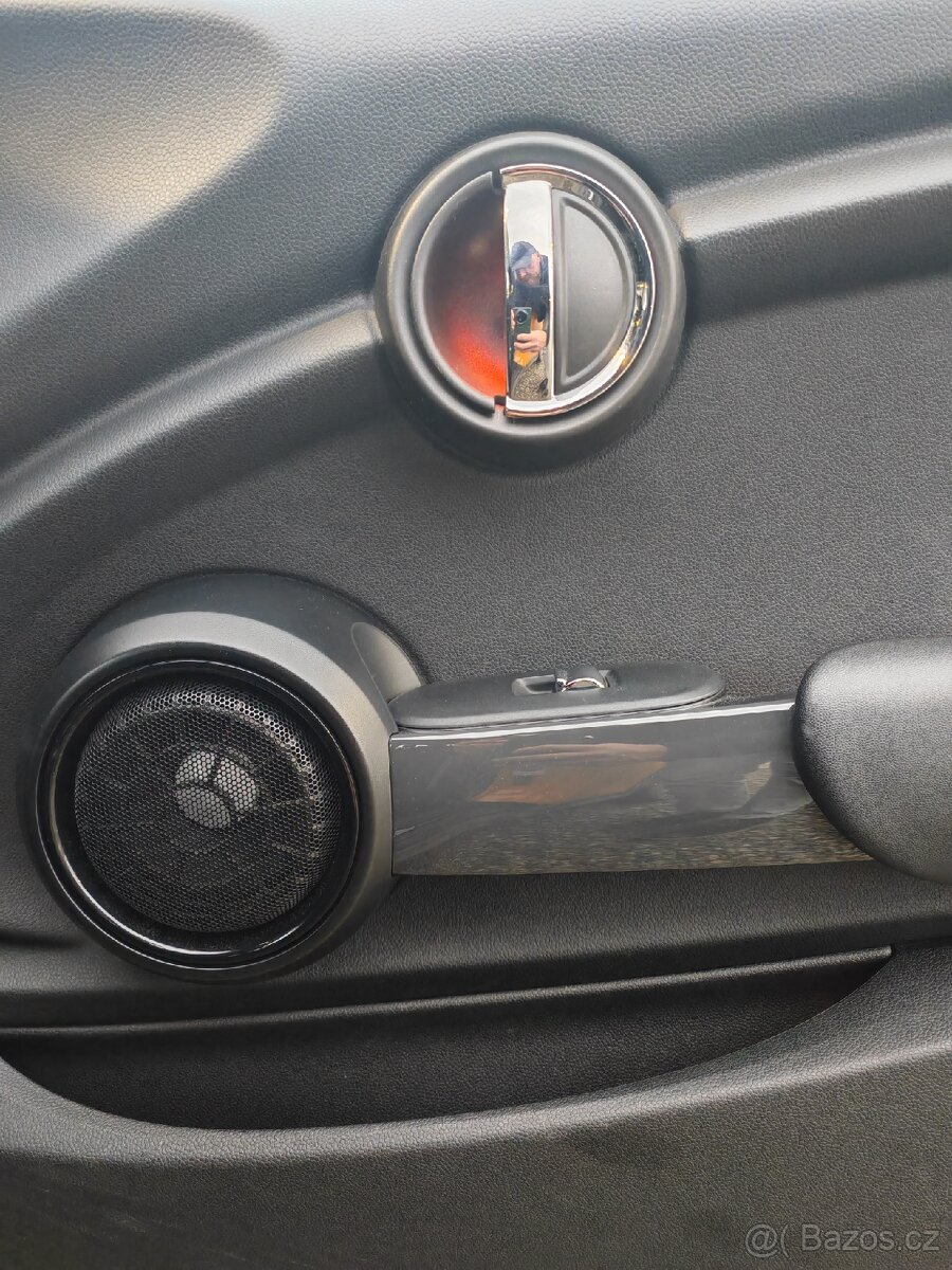 Mini Cooper 2015, automat. JCW edition. Extra výbava - 12