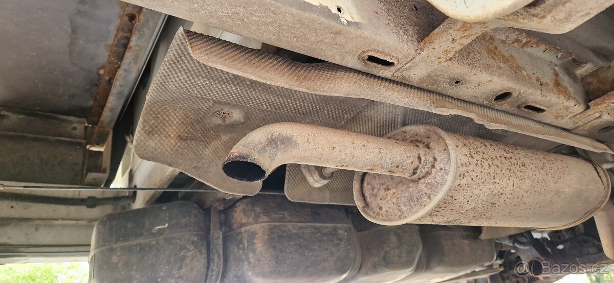 VW transporter valník 1.9 TDi 6 místný - 12