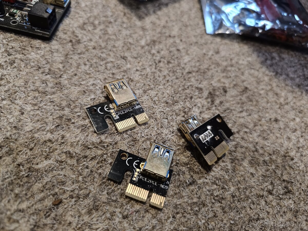 Set pro externí připojení 10 ks pevných disků k PC - 12