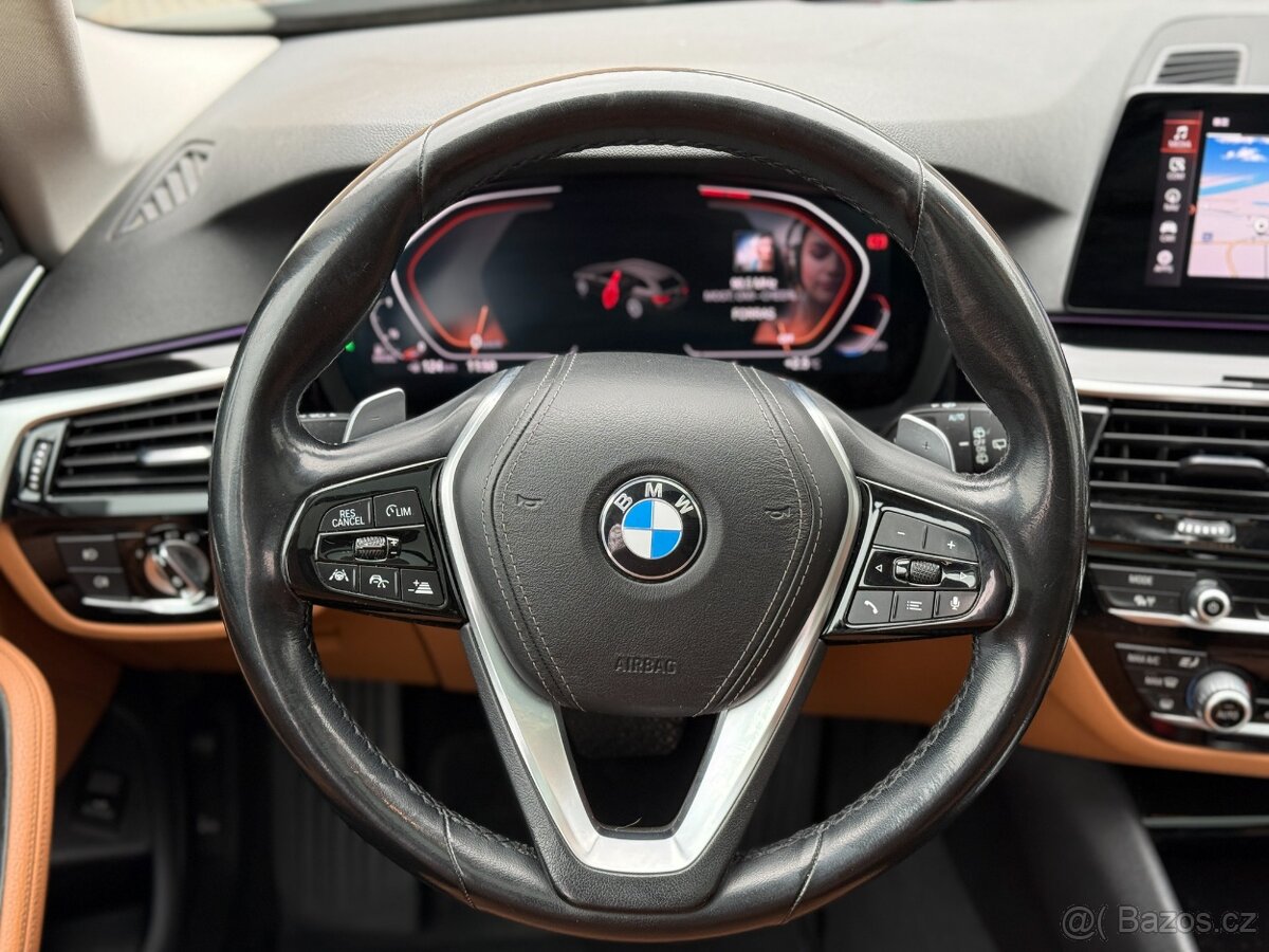 BMW 530d Touring xDrive SportLine Pano, Nezáv. k., Ambient - 12