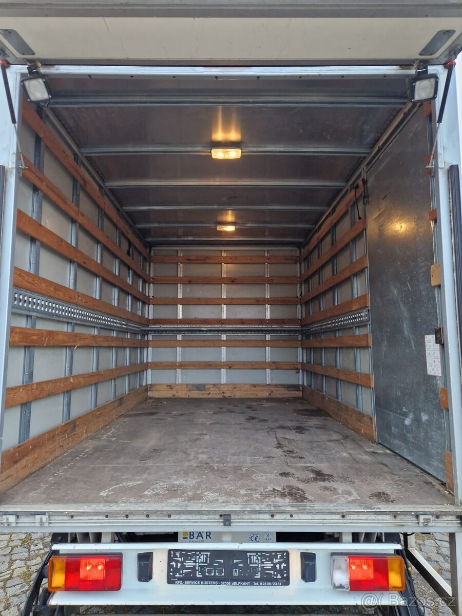 Auto s motorem 3,0 IVECO + hydraulické čelo - 12