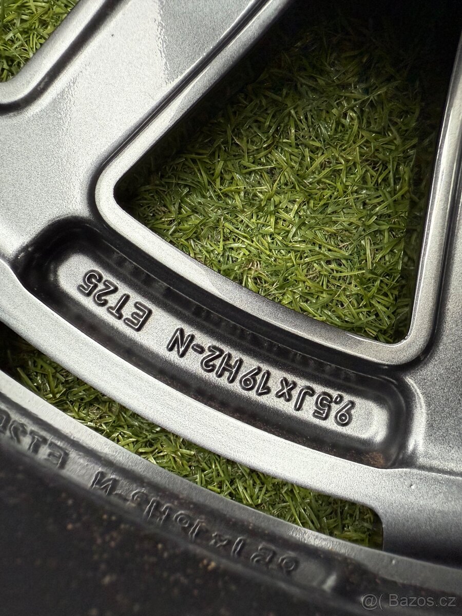 Mercedes E63 AMG W213 - ZÁNOVNÍ ZIMNÍ SADA R19 ORIGINÁL - 12