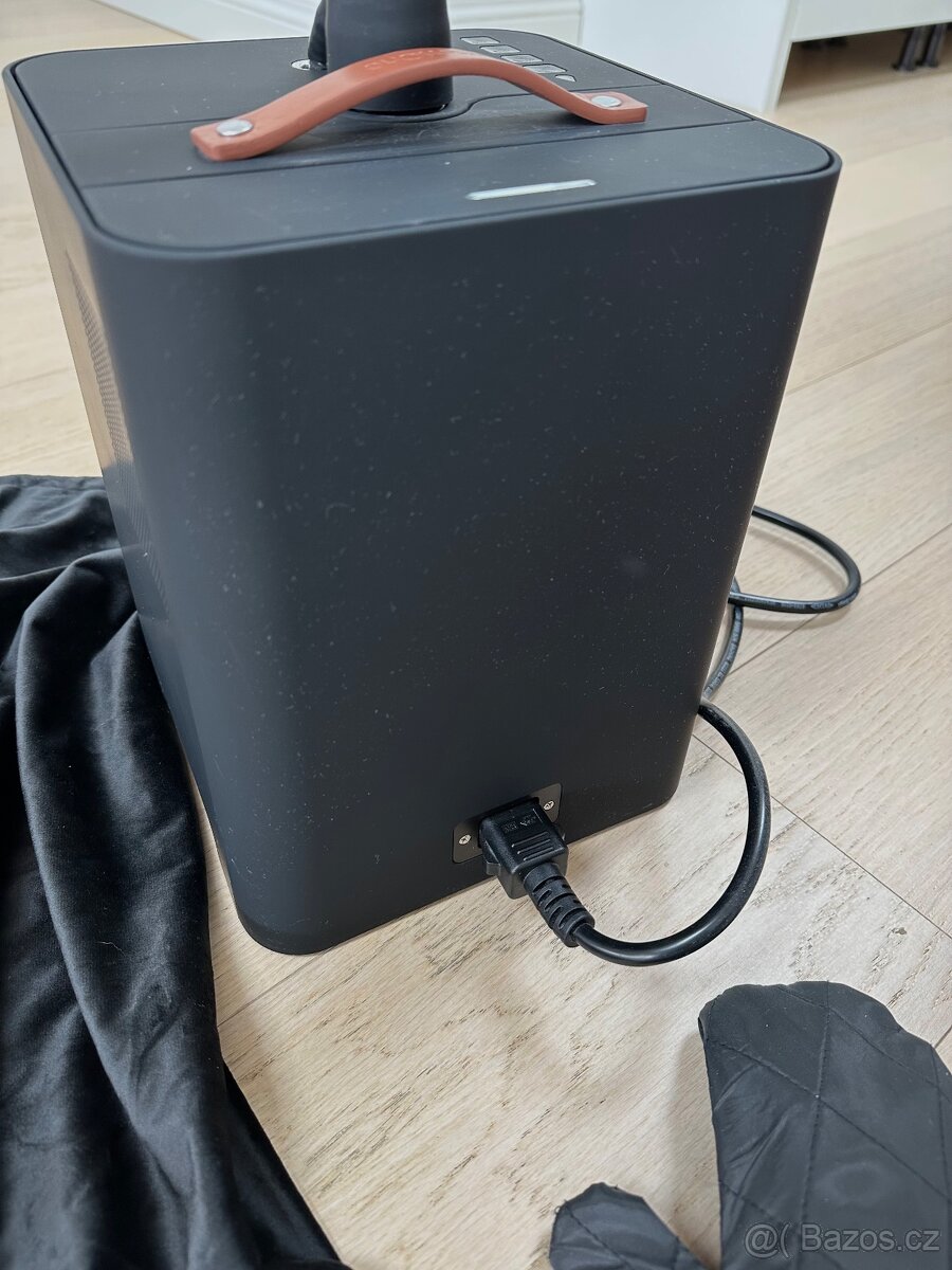 Napařovací žehlící systém SteamOne SteamCube, nový - 12