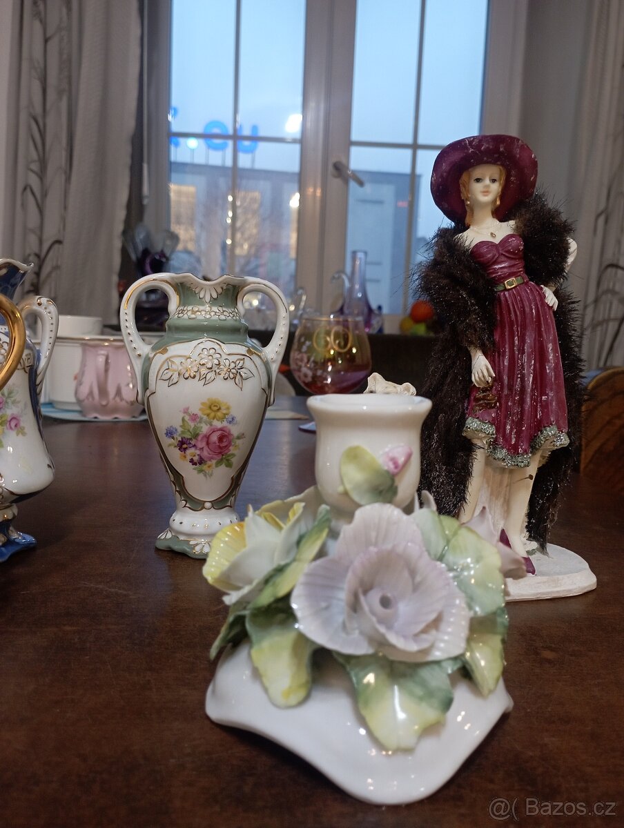 Vázičky, porcelánové sošky... - 12