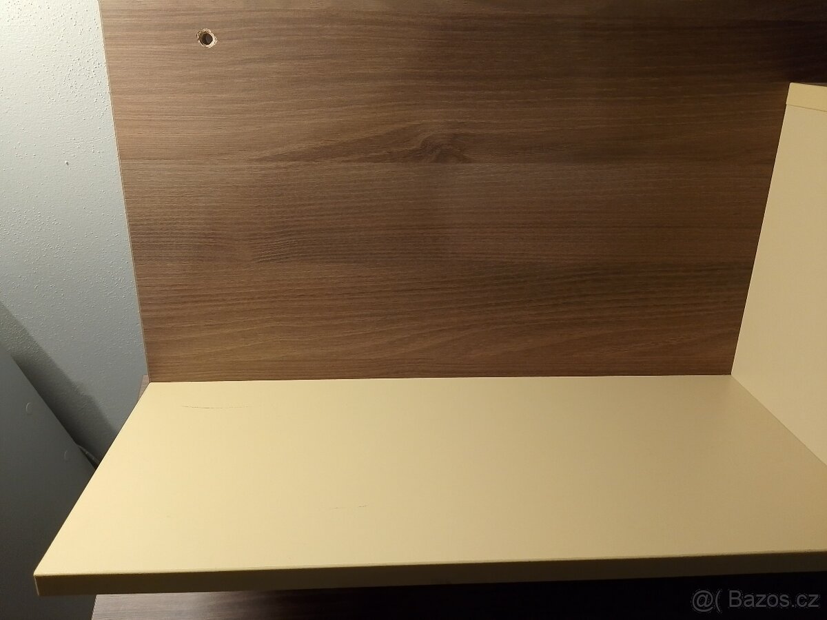 Dětský psací stůl s nástěnnou policí - 12