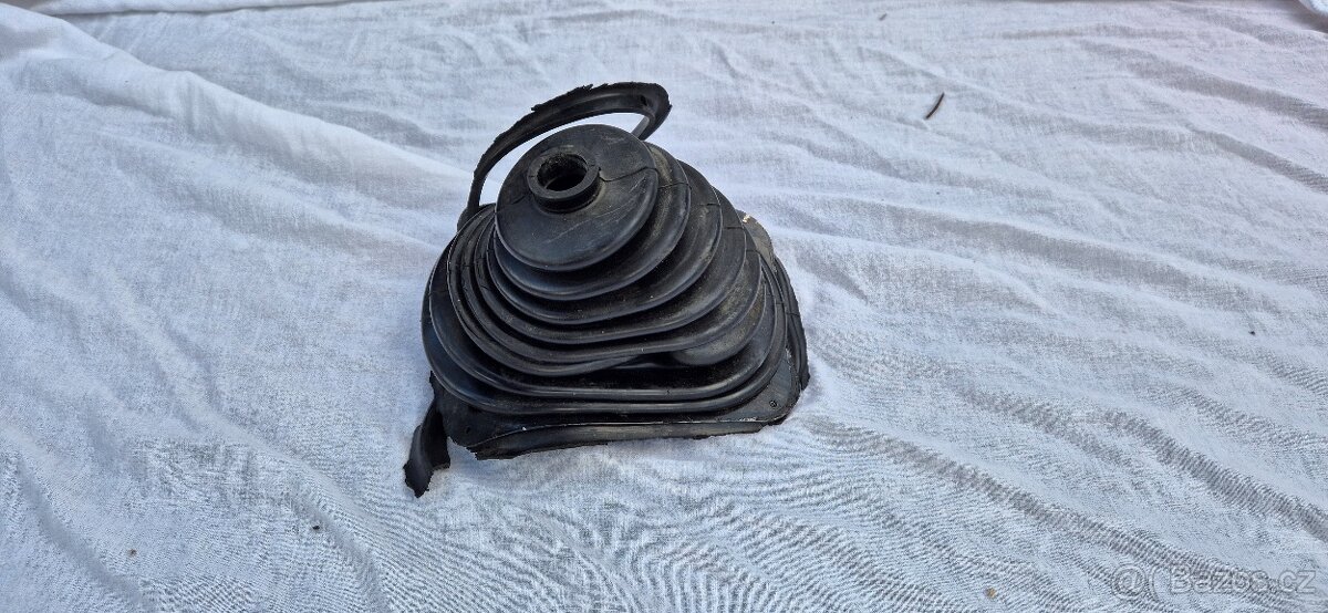 Tatra 613-mix dílů - 12