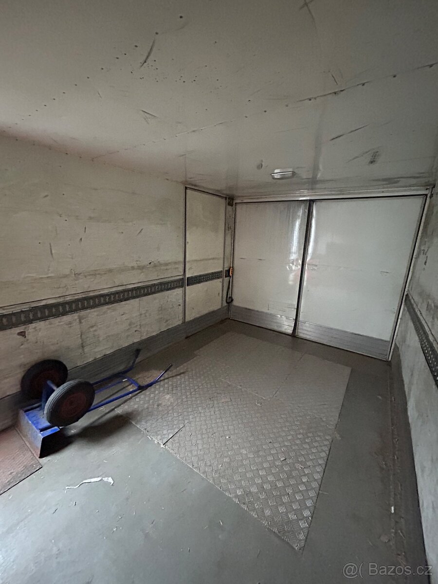 Prodej chladicího vozu - 12