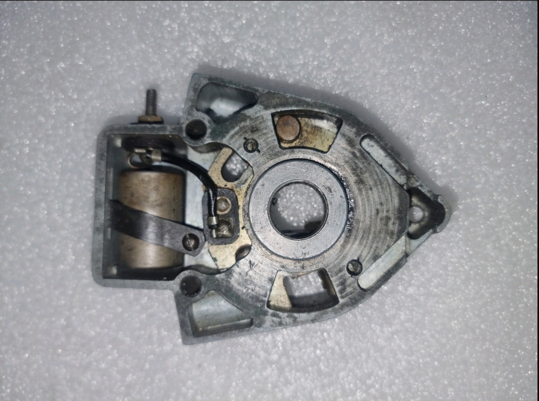 Originální nova spínací skříňka relé dobíjení 6V 12V - 12