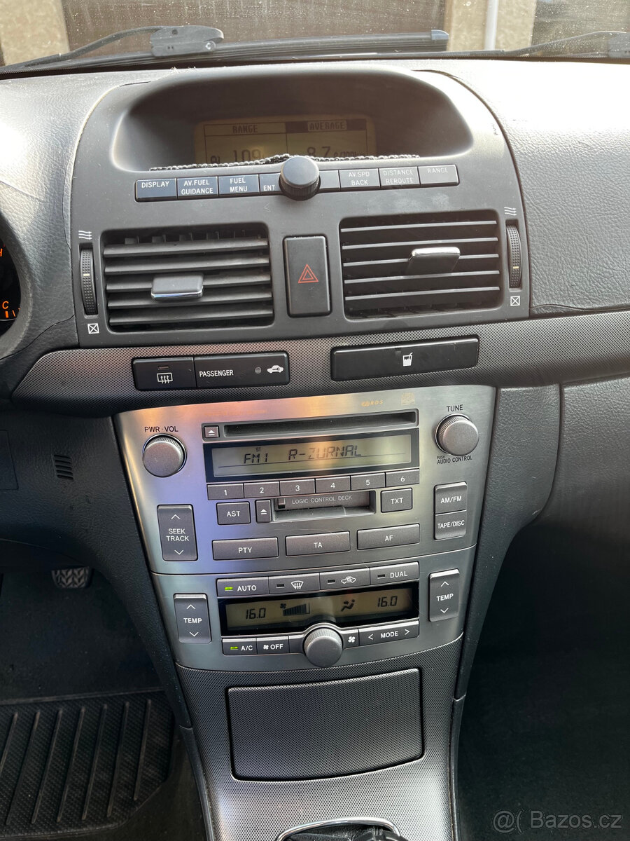 Toyota Avensis 2.0 D-4D - 12