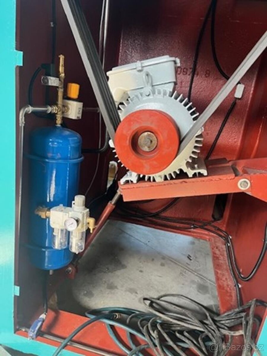 Výstředníkový lis ZTS LEK 250 - 12