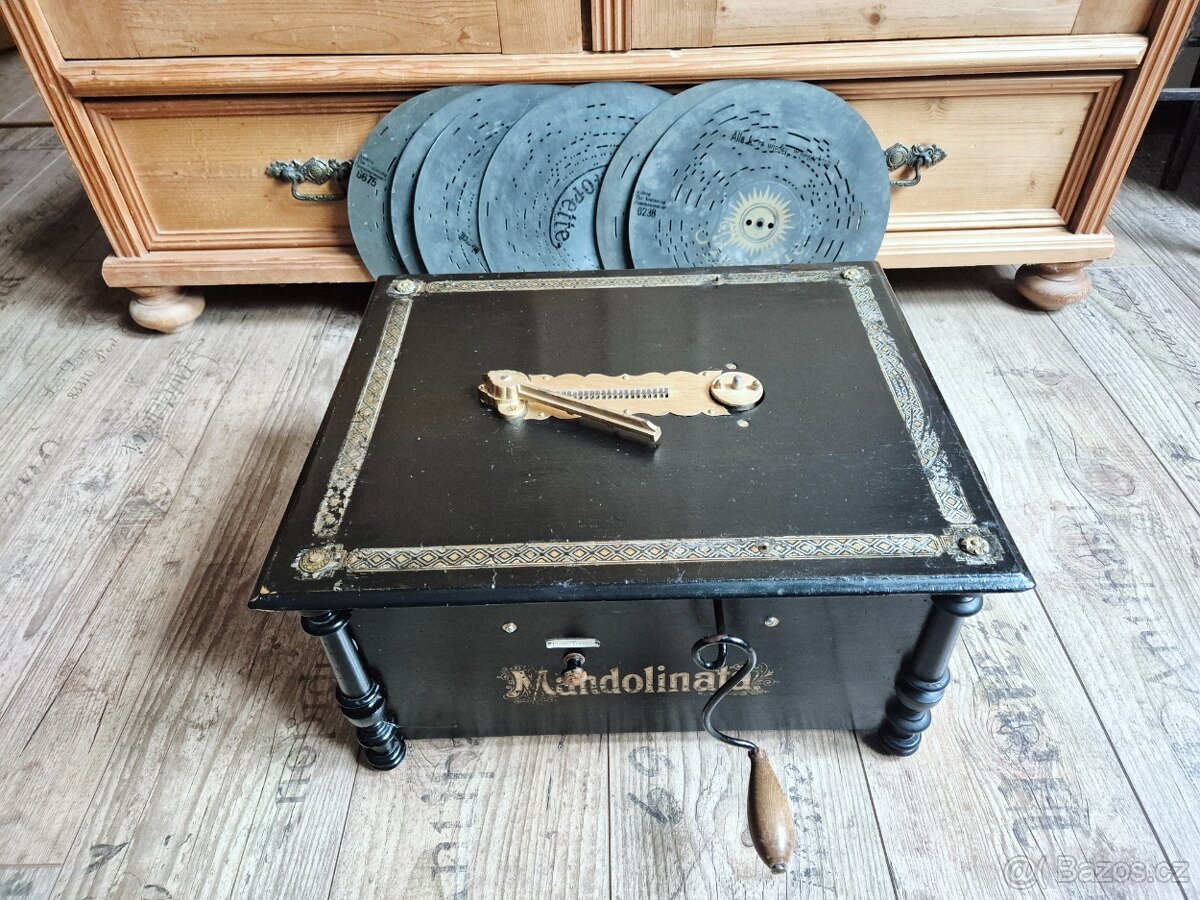 Starožitný hrací stroj, flašinet Mandolinata, Amorette, 1898 - 12