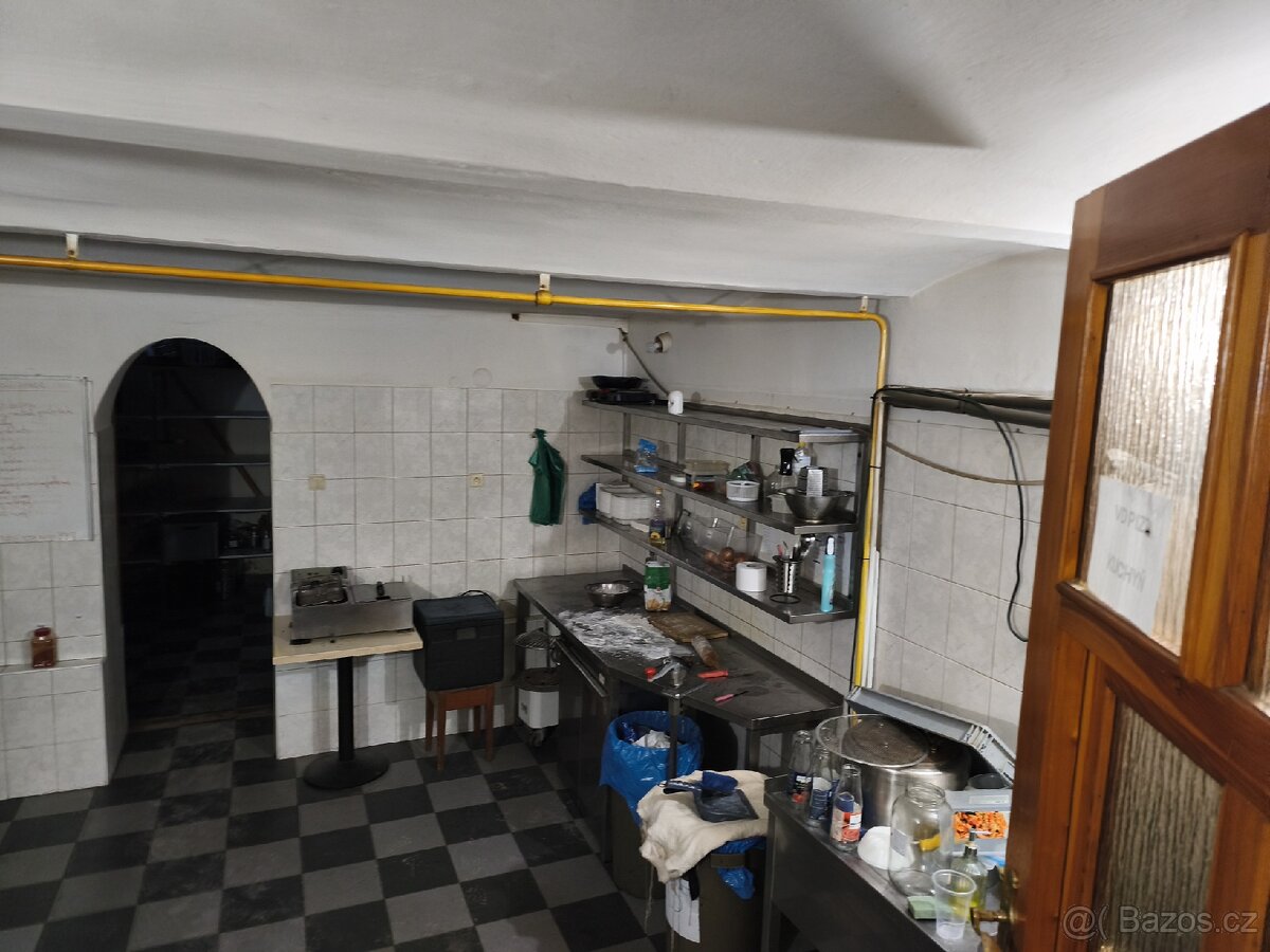 pronajmu hospodu babice u šternberka - 12