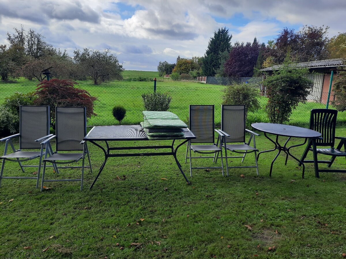 Kulatý kov.stůl tahokov+kryt prům.105 cm,v 75 cm 1790 kč. - 12