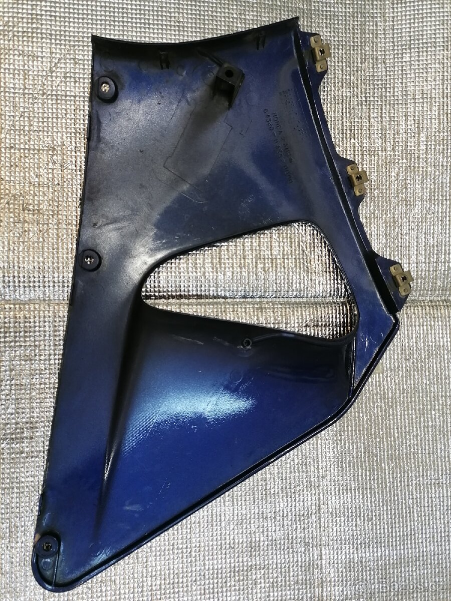 Honda CBR 900 RR - 12