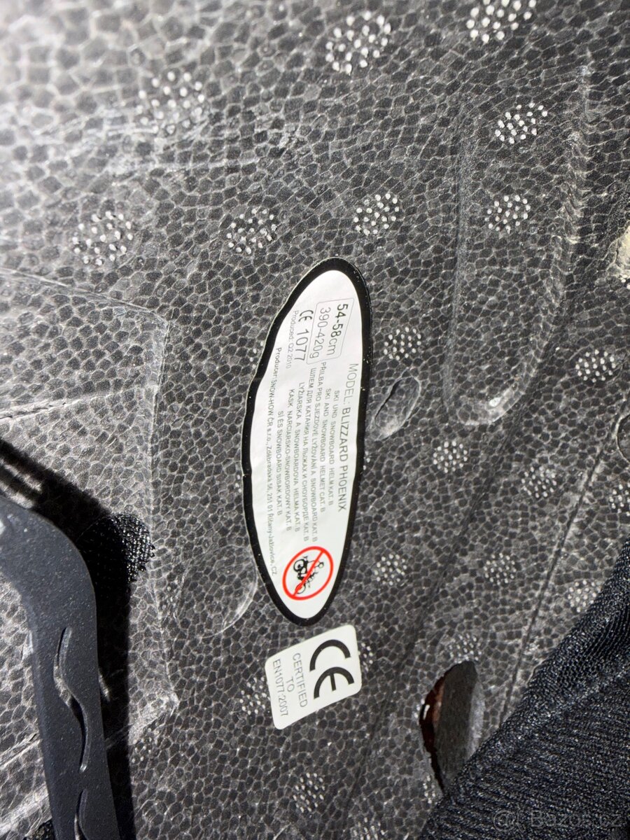 Dětská lyžařská helma - 12