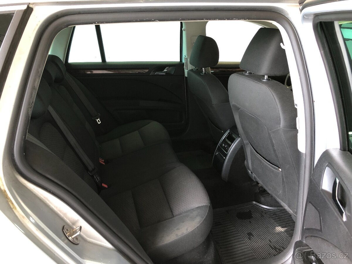 ŠKODA SUPERB 2.0 TDI COMBI - 12