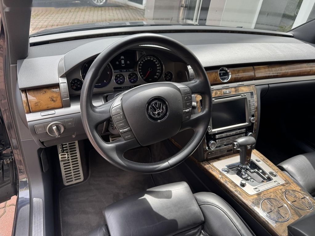 Volkswagen Phaeton,3.0TDI 176kW - 12