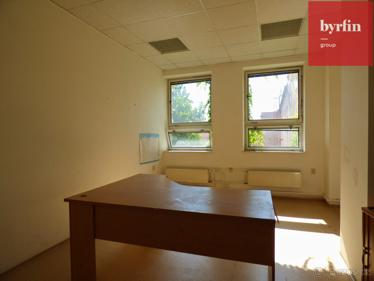 Pronájem kancelářských prostor - 12