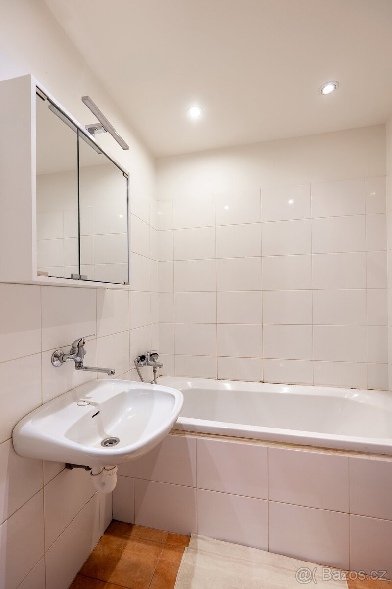 Prodej bytu 3+1 70 m², Praha - Chodov, ev.č. 00072 - 12