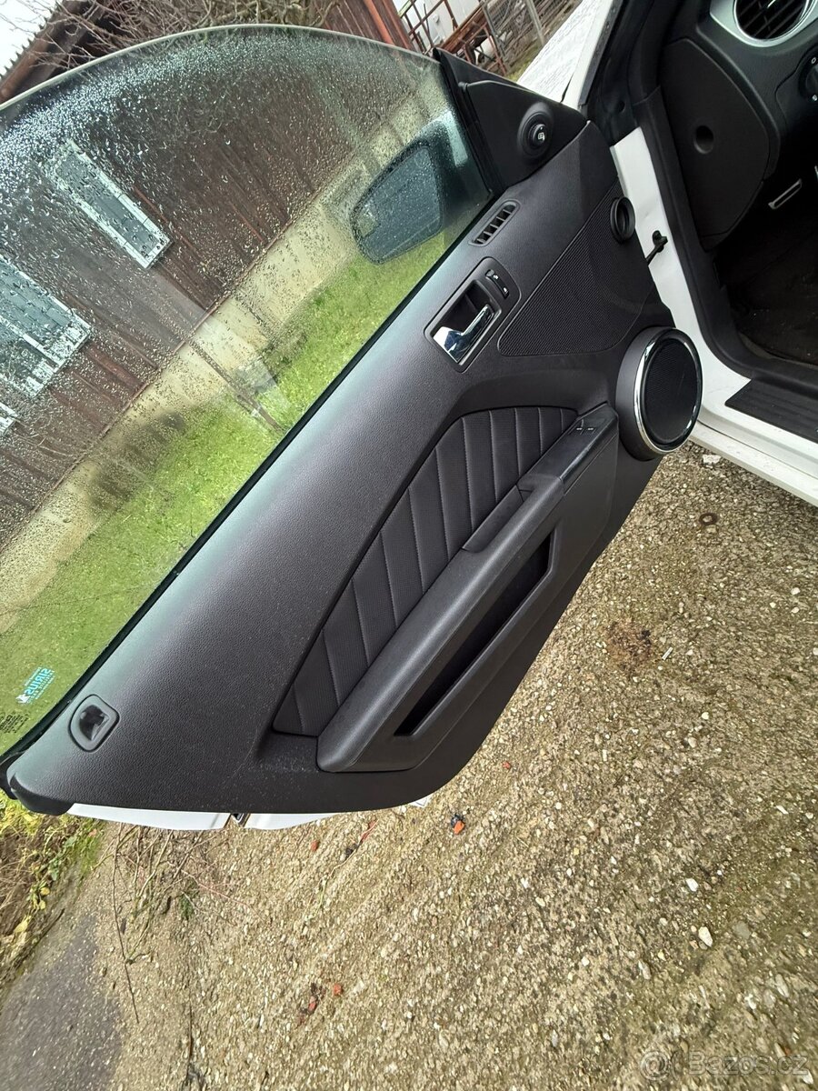 Ford mustang 2013 premium 3.7 - 12