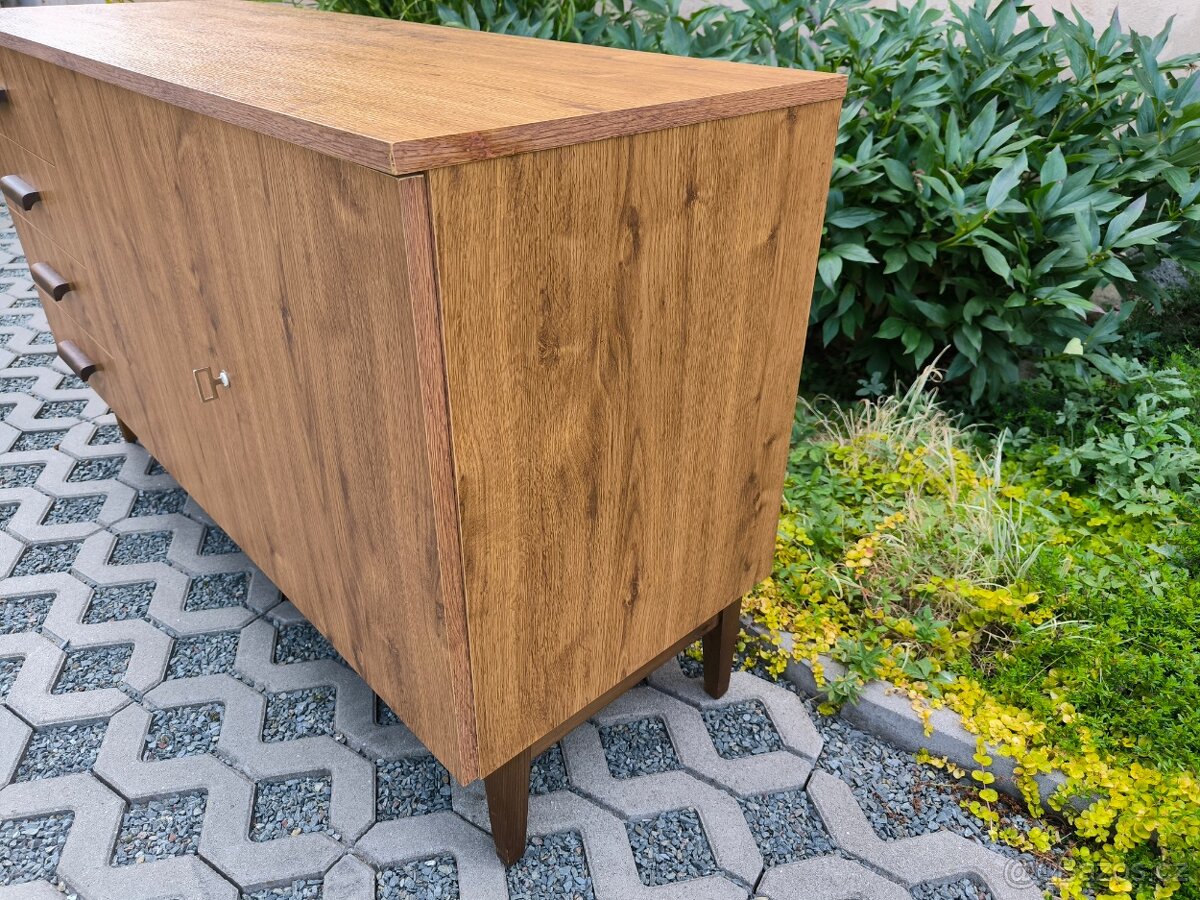 Moderní "retro" komoda, skříňka, prádelník - 12