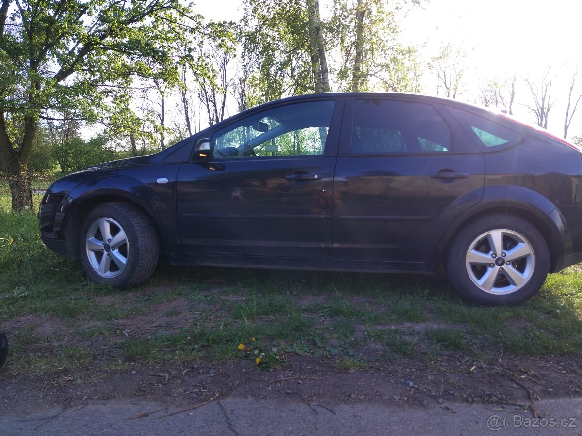 Prodám Ford Focus MK2 - 12